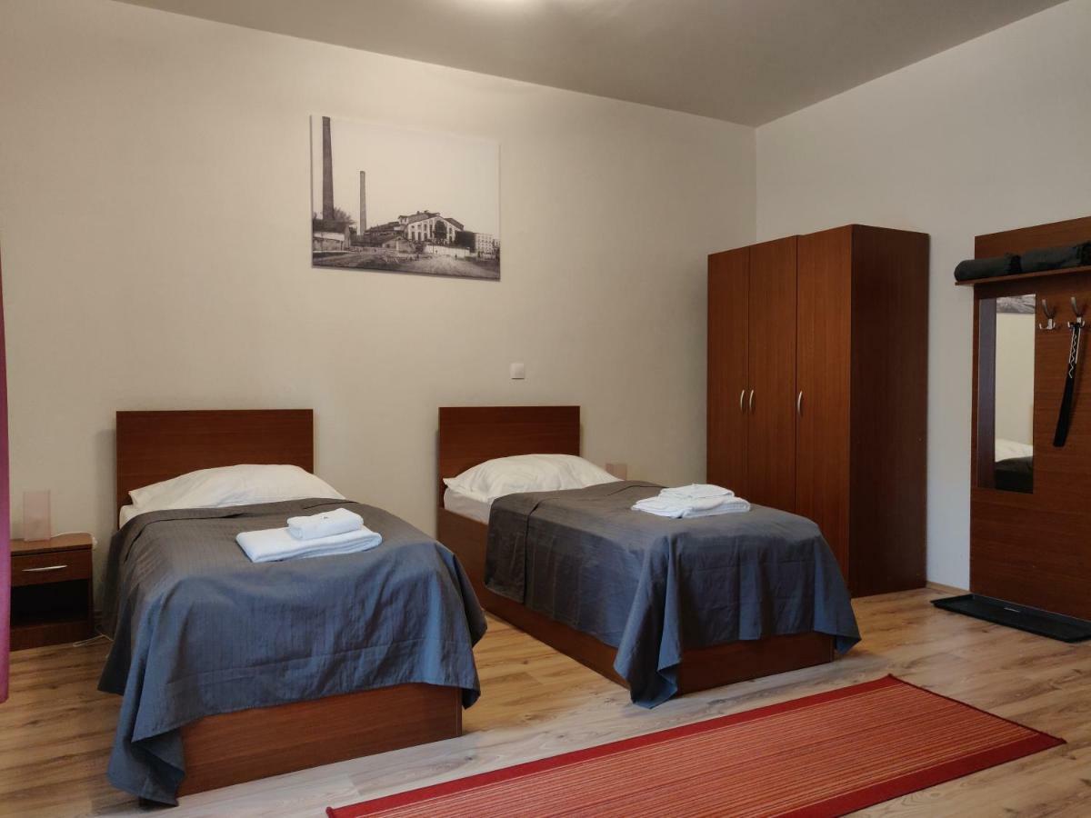 Penzión SESSLER *** Trnava Exterior foto